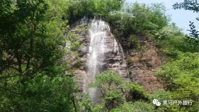 王大陆带新女友什刹海滑冰,“氧气少女”蔡卓宜一身红衣告别过去
